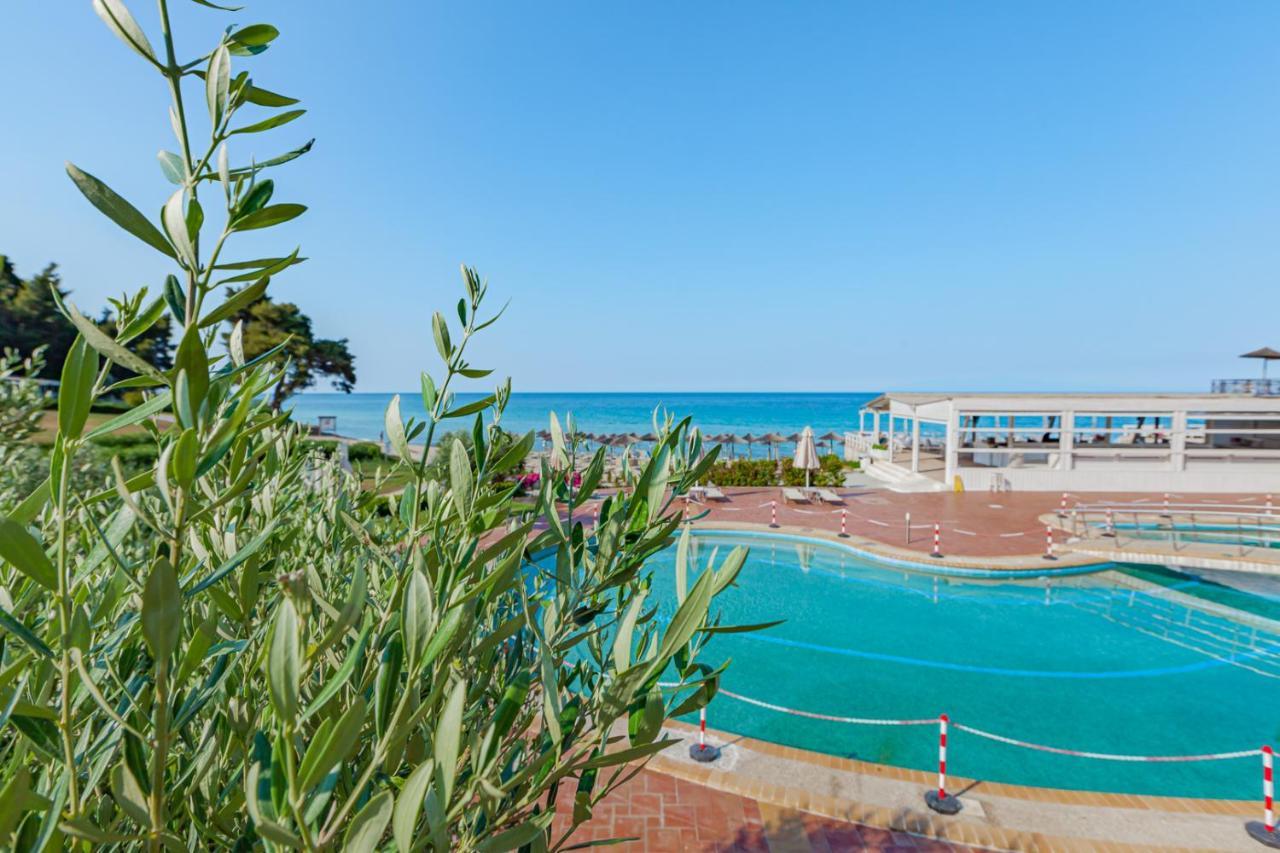 Elani Bay Resort ซีวิรี ภายนอก รูปภาพ